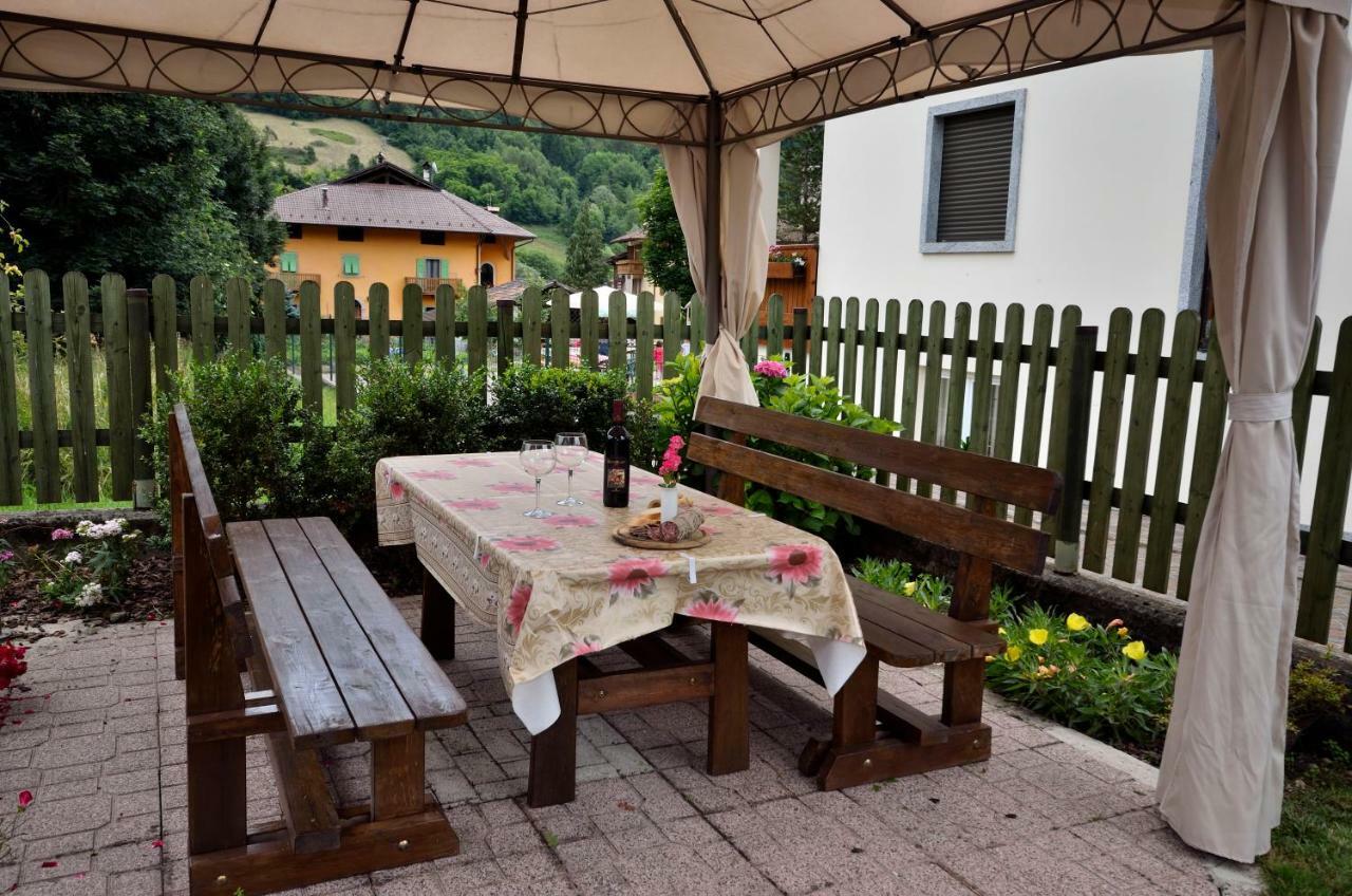 Villa Casa Guetti Terme Di Comano à Comano Terme Extérieur photo