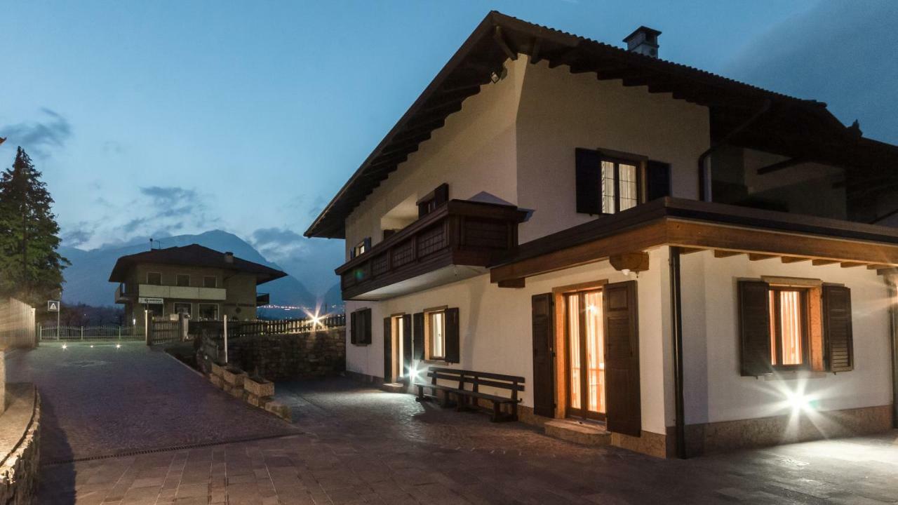 Villa Casa Guetti Terme Di Comano à Comano Terme Extérieur photo